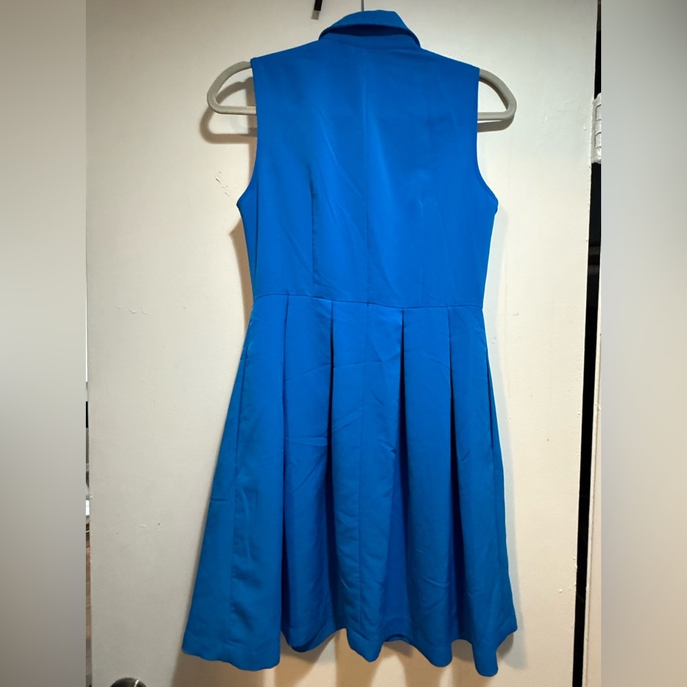 Sleeveless Blue Dress - Picture 4 of 5